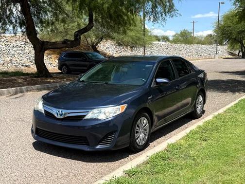 2014 Toyota Camry Hybrid LE