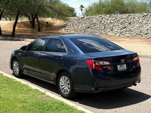 2014 Toyota Camry Hybrid LE