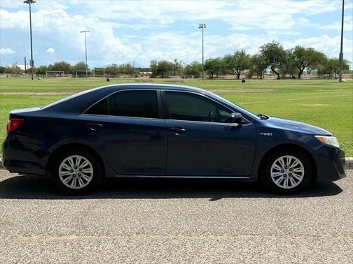 2014 Toyota Camry Hybrid LE