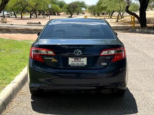 2014 Toyota Camry Hybrid LE