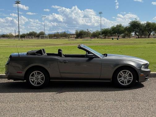 2014 Ford Mustang V6