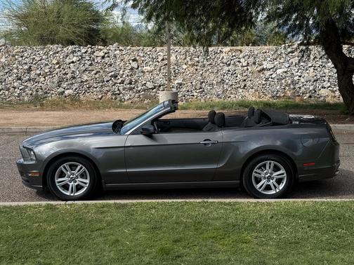 2014 Ford Mustang V6