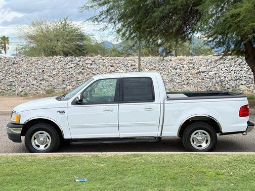 2001 Ford F-150 XLT SuperCrew