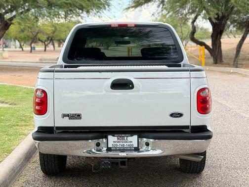 2001 Ford F-150 XLT SuperCrew