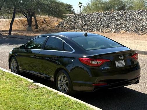 2015 Hyundai SONATA SE