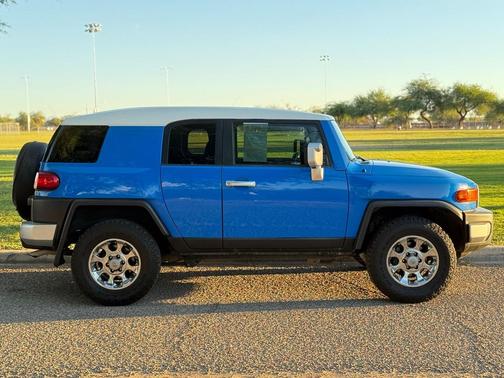 2008 Toyota FJ Cruiser Base