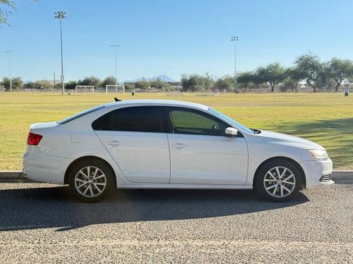 2014 Volkswagen Jetta Auto SE w/Connectivity