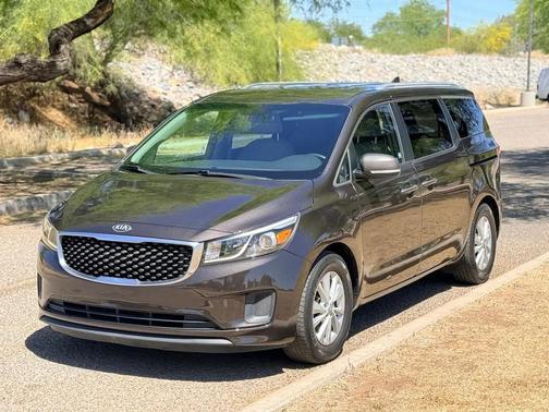 Brown 2016 Kia Sedona LX