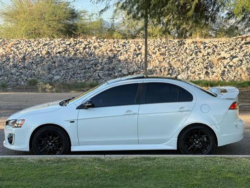 2017 Mitsubishi Lancer LE