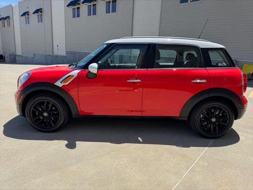2012 MINI Cooper Countryman Base