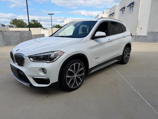 WHITE 2018 BMW X1 sDrive28i