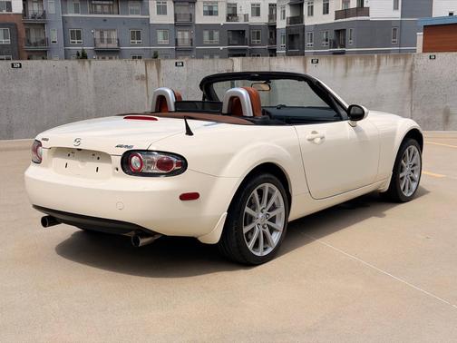 Marble White 2006 Mazda MX-5 Miata Grand Touring