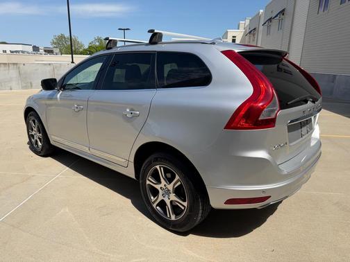 Bright Silver Metallic 2015 Volvo XC60 T6 Premier Plus