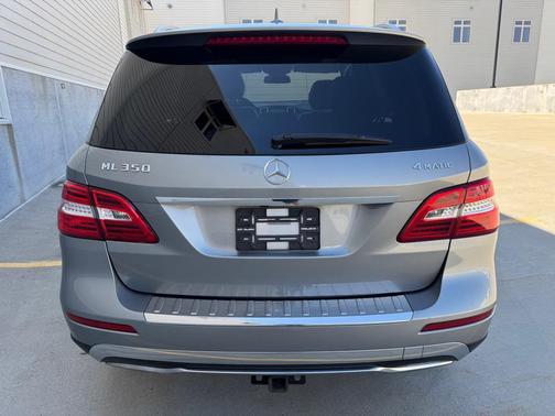 GREY 2013 Mercedes-Benz M-Class 4MATIC