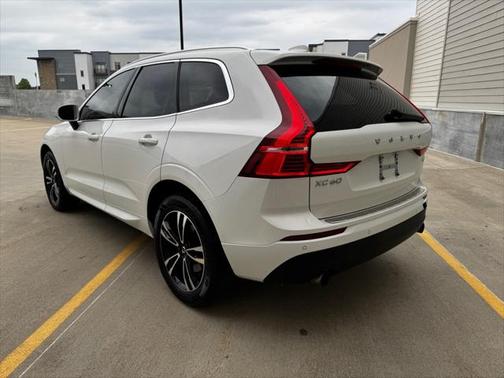 2020 Volvo XC60 T6 Momentum