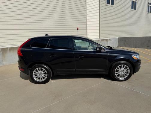 Black Stone 2010 Volvo XC60 T6