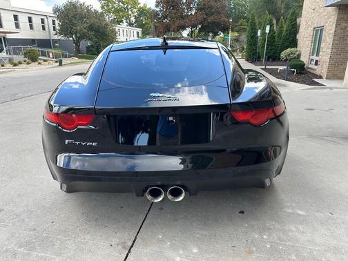 2017 Jaguar F-TYPE Premium