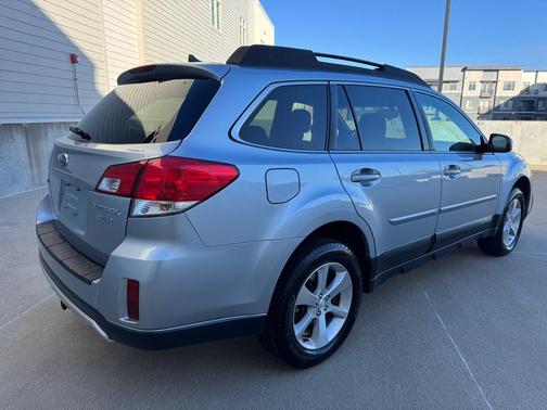 2014 Subaru Outback 3.6R Limited