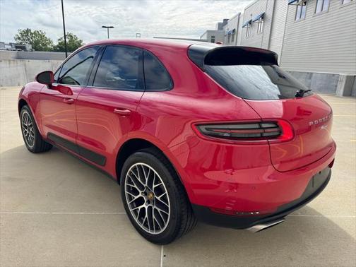 2017 Porsche Macan Base