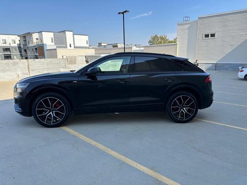 2020 Audi Q8 55 Prestige