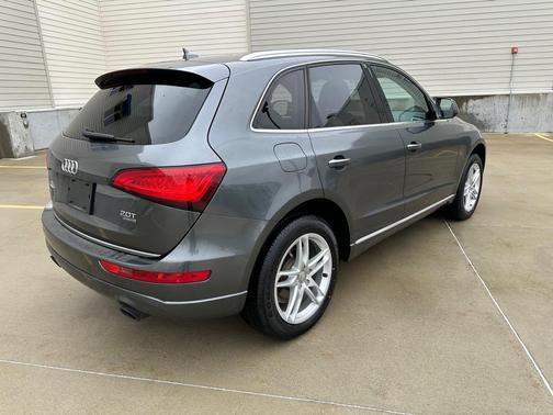 2017 Audi Q5 2.0T Premium Plus