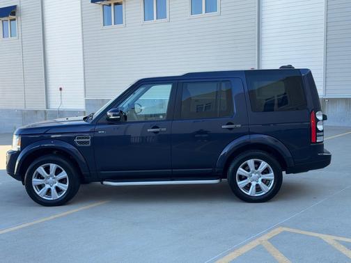 2015 Land Rover LR4 Base