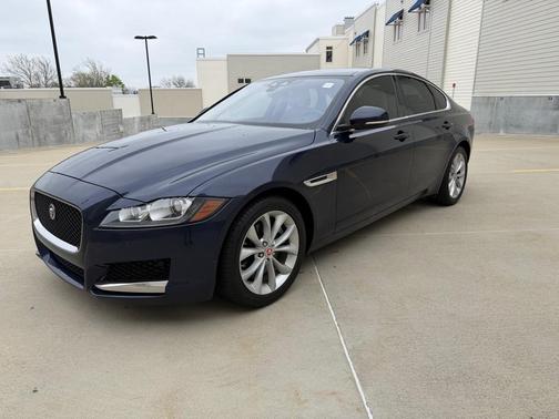 2018 Jaguar XF 25t Premium