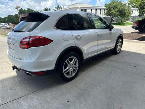 2014 Porsche Cayenne Base