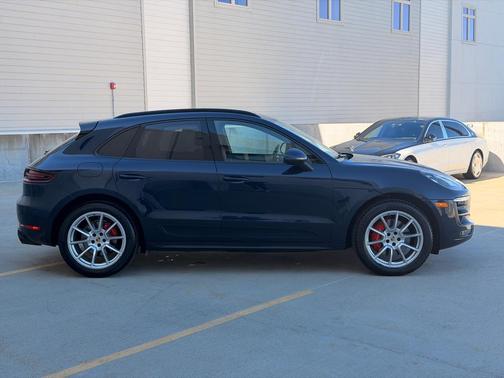 2017 Porsche Macan GTS