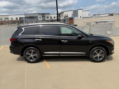 BLACK 2019 INFINITI QX60 Luxe