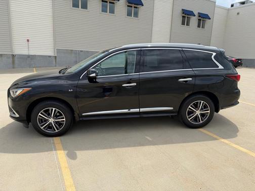 BLACK 2019 INFINITI QX60 Luxe