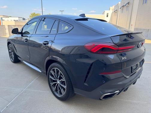 2020 BMW X6 M50i