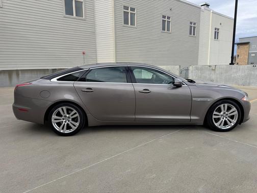 2011 Jaguar XJ L