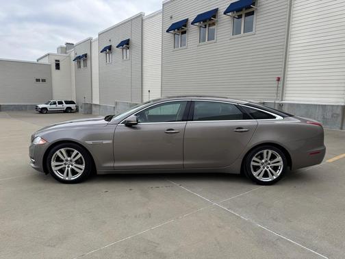 2011 Jaguar XJ L