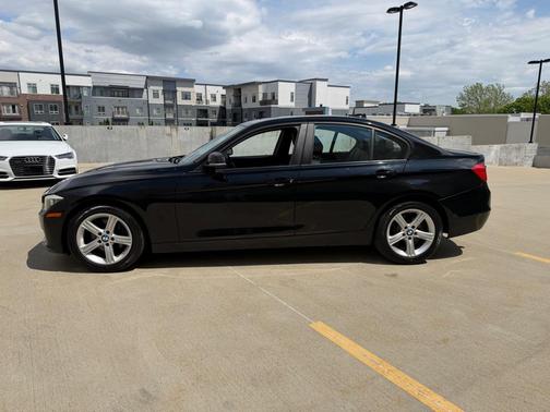 BLACK 2013 BMW 320 i