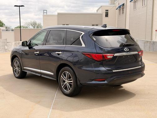 2018 INFINITI QX60 Base