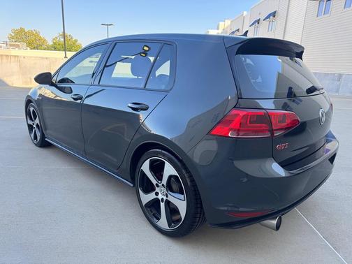 2016 Volkswagen Golf GTI 2.0T S 4-Door