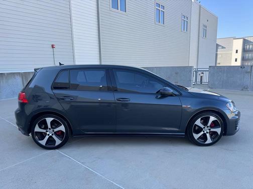 2016 Volkswagen Golf GTI 2.0T S 4-Door