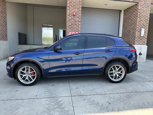 2018 Alfa Romeo Stelvio Ti Sport