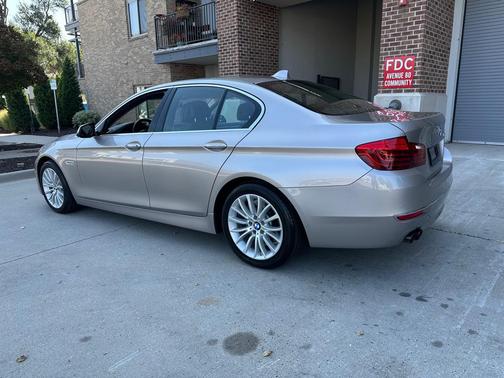 2015 BMW 528 xDrive