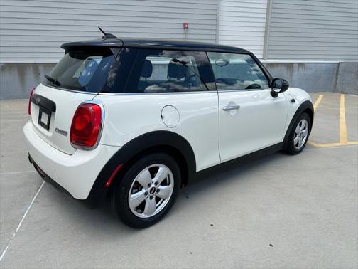 2016 MINI Hardtop Cooper