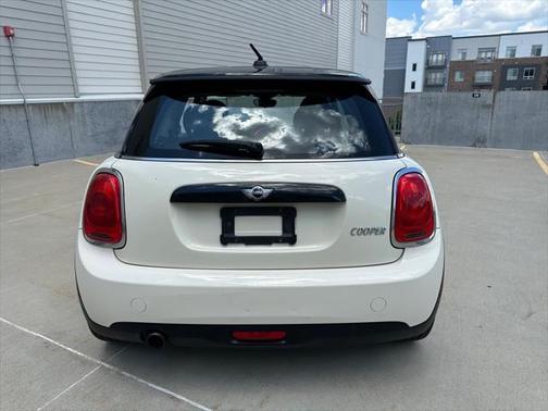 2016 MINI Hardtop Cooper