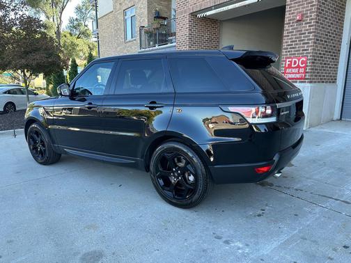 2017 Land Rover Range Rover Sport 3.0L Turbocharged Diesel SE Td6