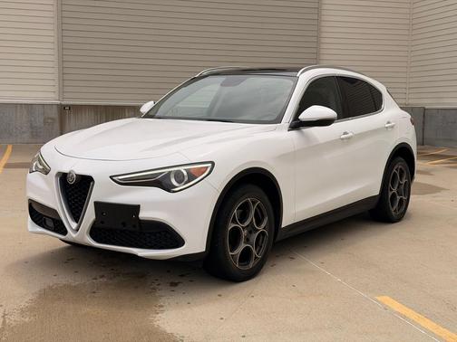 Alfa White 2019 Alfa Romeo Stelvio Base