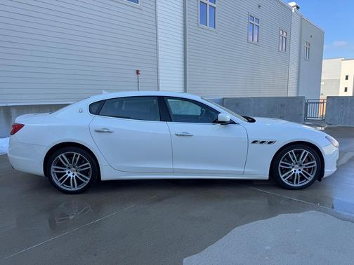 2016 Maserati Quattroporte GTS