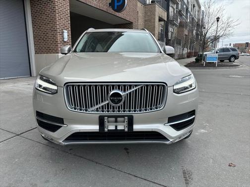 2016 Volvo XC90 T6 Inscription