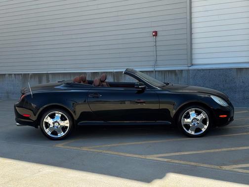 2004 Lexus SC 430 Base