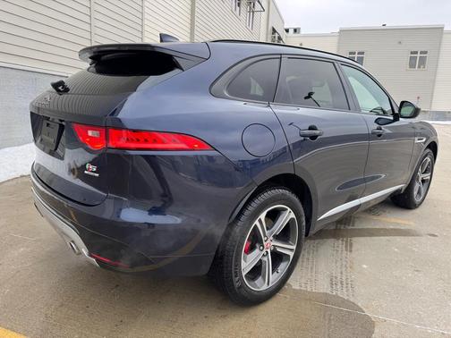 2018 Jaguar F-PACE S