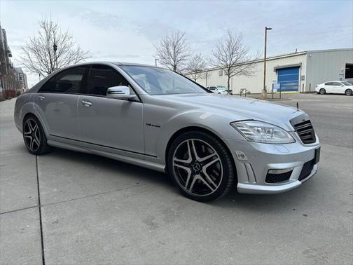 2012 Mercedes-Benz S-Class S63 AMG