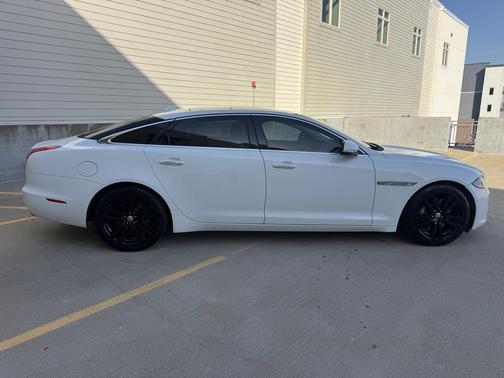 2016 Jaguar XJ XJL Portfolio